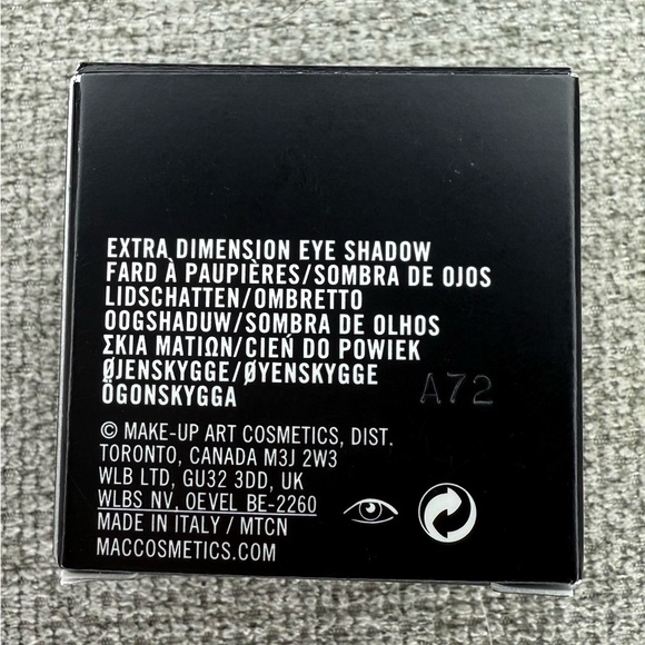 MAC Extra Dimension Eye Shadow in Sweet Heat - Picture 5 of 5